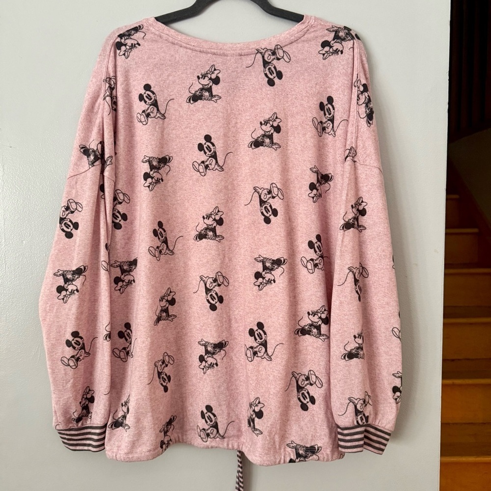 😸Disney Oversized Pink Mickey/Minnie Mouse Patterned Thin Lounge Sweater